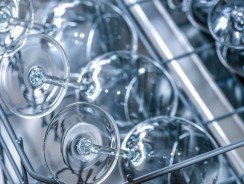 5 critères pour bien choisir son lave-vaisselle professionnel