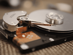 Systèmes de sauvegarde de fichiers et logiciel de sauvegarde