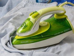 Défroisseur ou centrale vapeur : que choisir ?