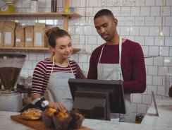 Comment bien équiper mon restaurant avec une caisse performante ?
