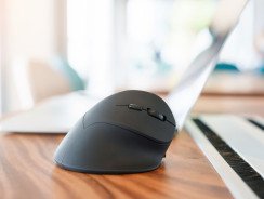 Choisir la meilleure souris ergonomique pour gaucher